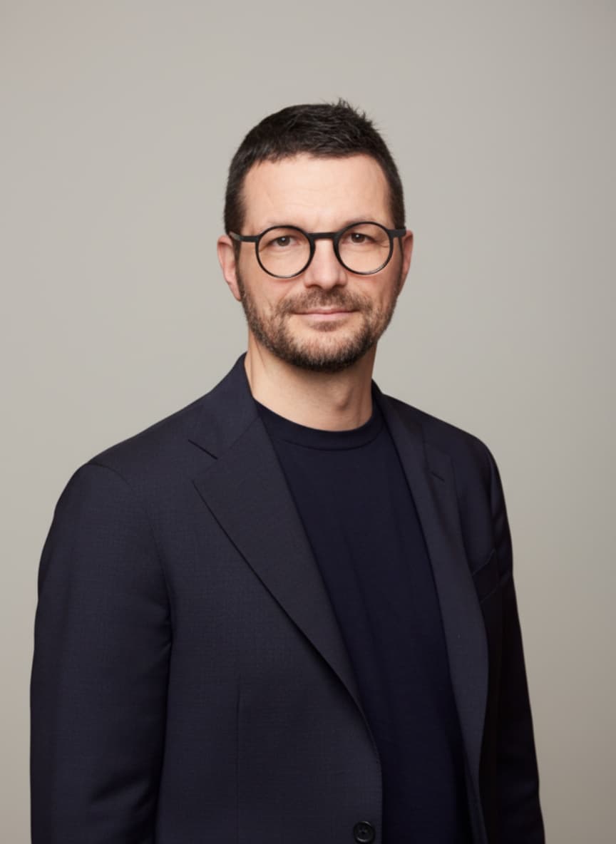 Mirco Cervi, ritratto